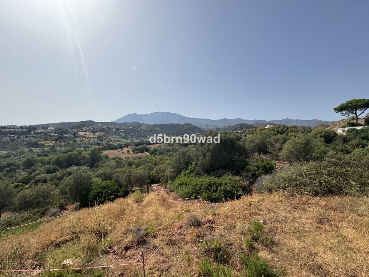 4 soveværelse Villa til salg i Estepona med swimmingpool garage - € 1.310.000 (Ref: 9540348)