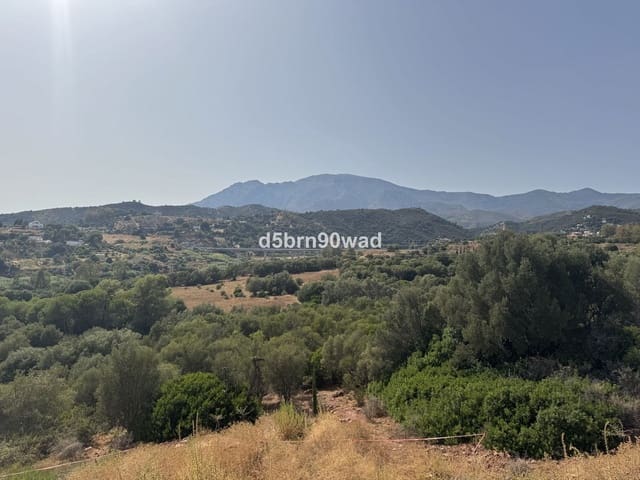 4 soveværelse Villa til salg i Centro, Estepona med swimmingpool garage - € 1.310.000 (Ref: 9540348)