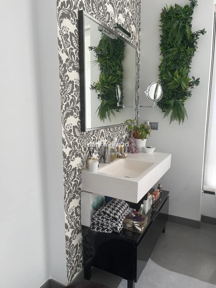 4 soveværelse Villa til salg i Estepona med swimmingpool garage - € 1.310.000 (Ref: 9540348)