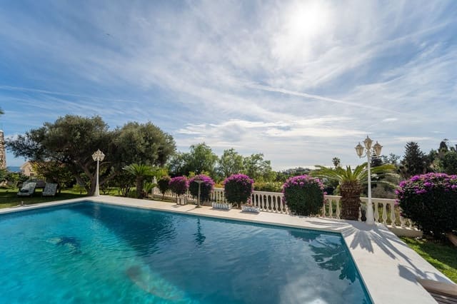 4 soveværelse Villa til salg i Benalmadena Costa, Benalmádena med swimmingpool garage - € 1.340.000 (Ref: 9540350)