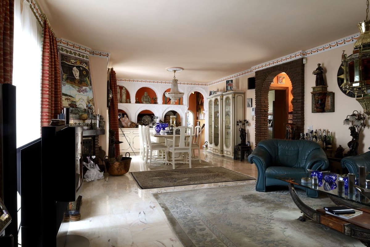 4 soveværelse Villa til salg i Benalmadena Costa med swimmingpool garage - € 1.340.000 (Ref: 9540350)