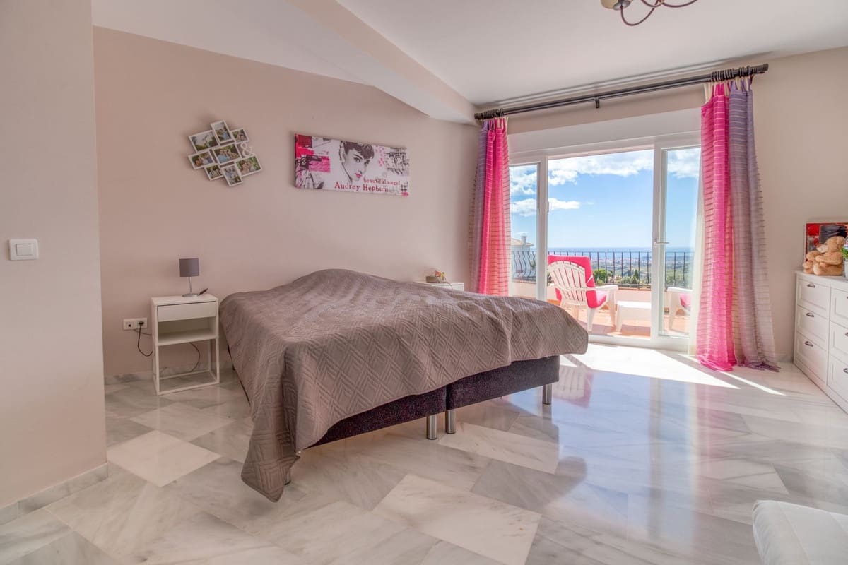 5 Zimmer Villa zu verkaufen in Mijas mit Pool - 1.345.000 € (Ref: 9540351)