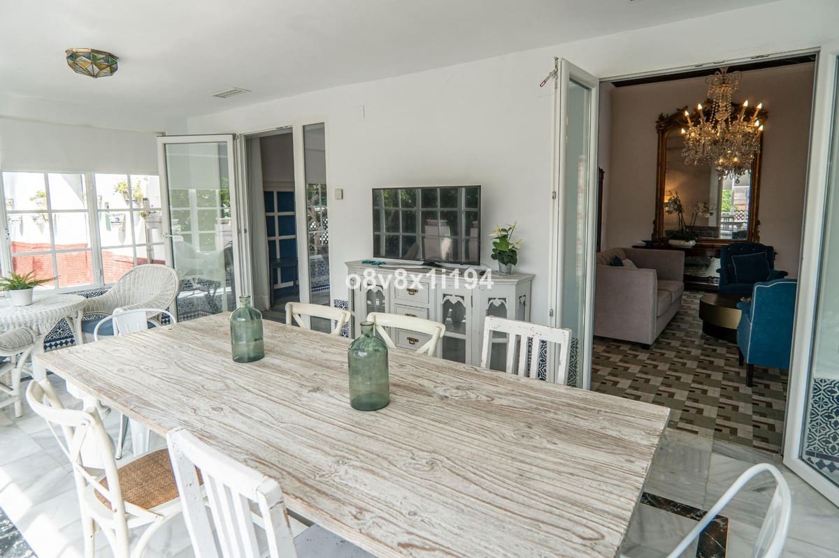 5 bedroom Villa for sale in Malaga city with pool garage - € 1,349,000 (Ref: 9540352)