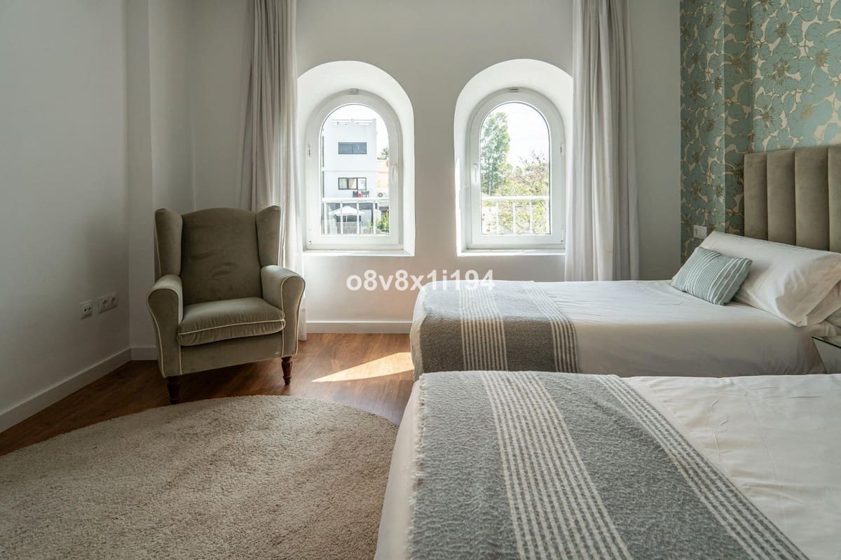 5 bedroom Villa for sale in Malaga city with pool garage - € 1,349,000 (Ref: 9540352)