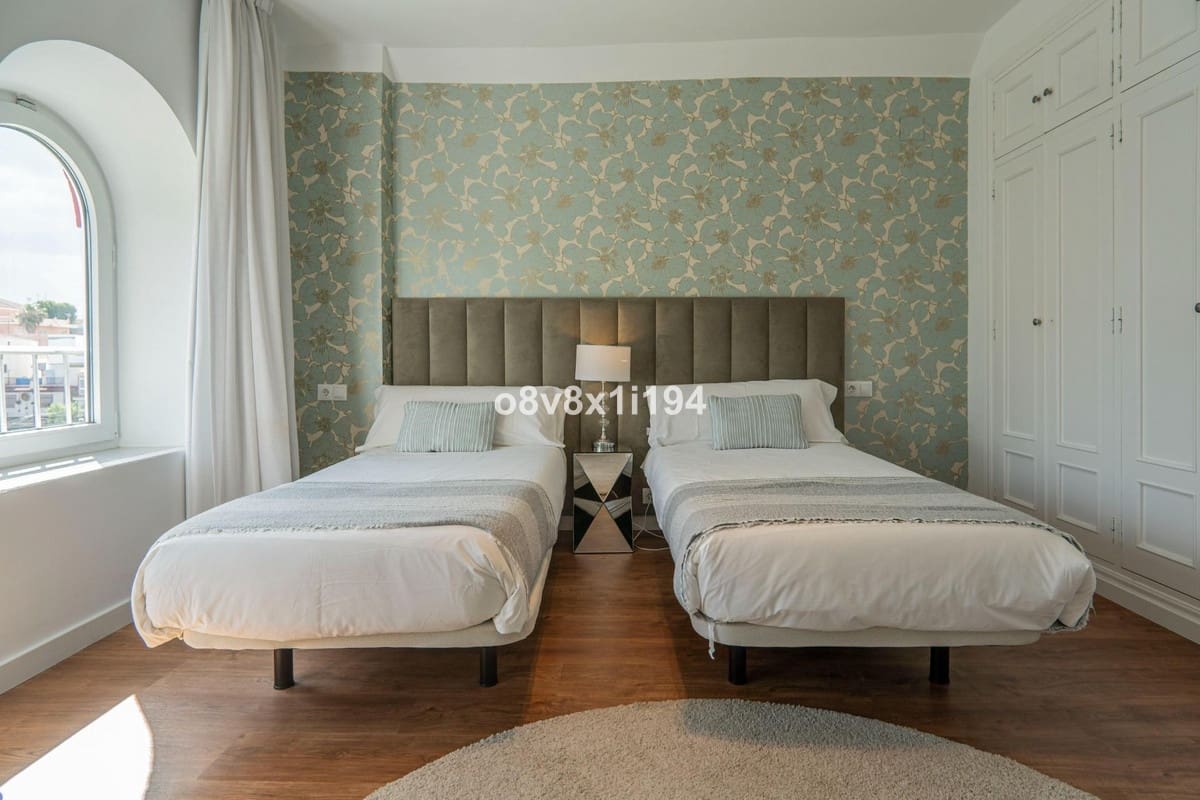 5 bedroom Villa for sale in Malaga city with pool garage - € 1,349,000 (Ref: 9540352)