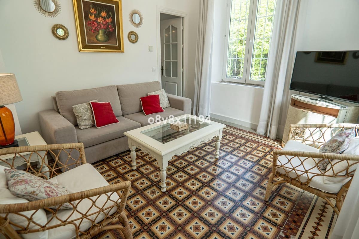 5 bedroom Villa for sale in Malaga city with pool garage - € 1,349,000 (Ref: 9540352)