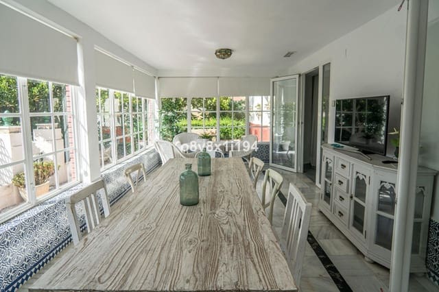 5 bedroom Villa for sale in Pinares de Olletas, Málaga city with pool garage - € 1,349,000 (Ref: 9540352)