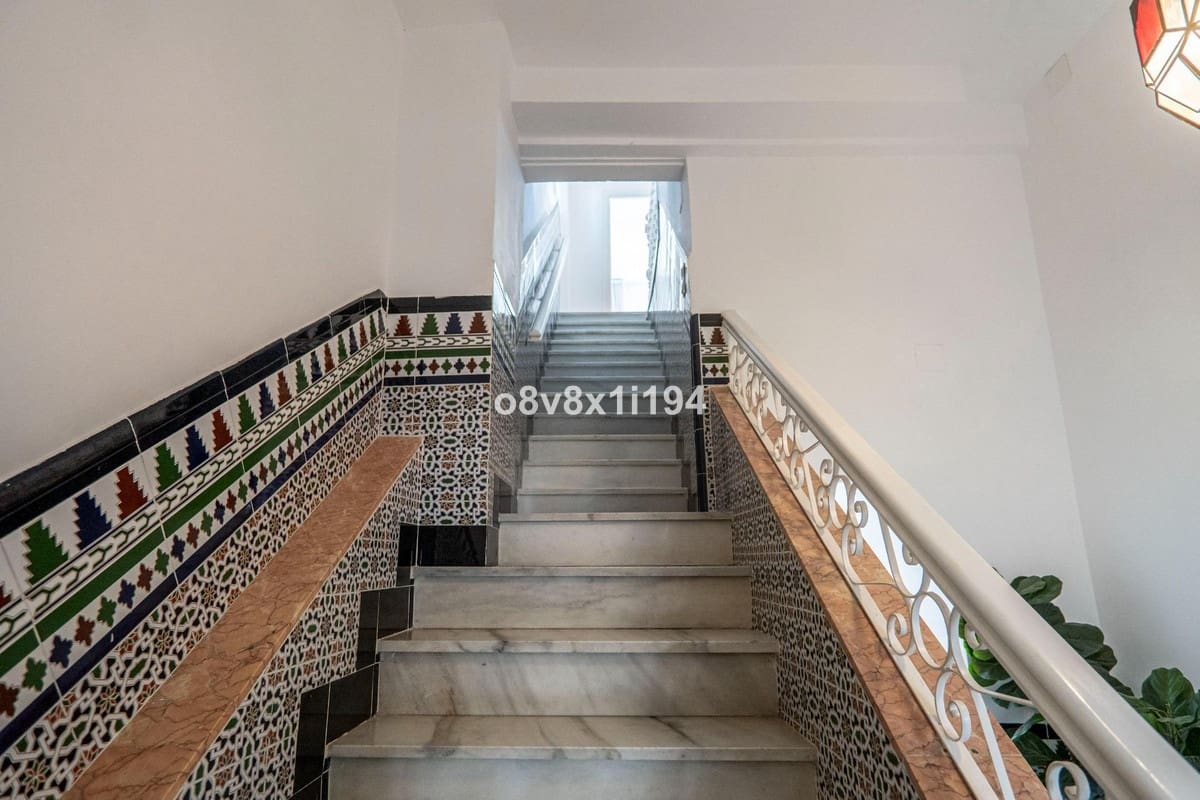 5 bedroom Villa for sale in Malaga city with pool garage - € 1,349,000 (Ref: 9540352)