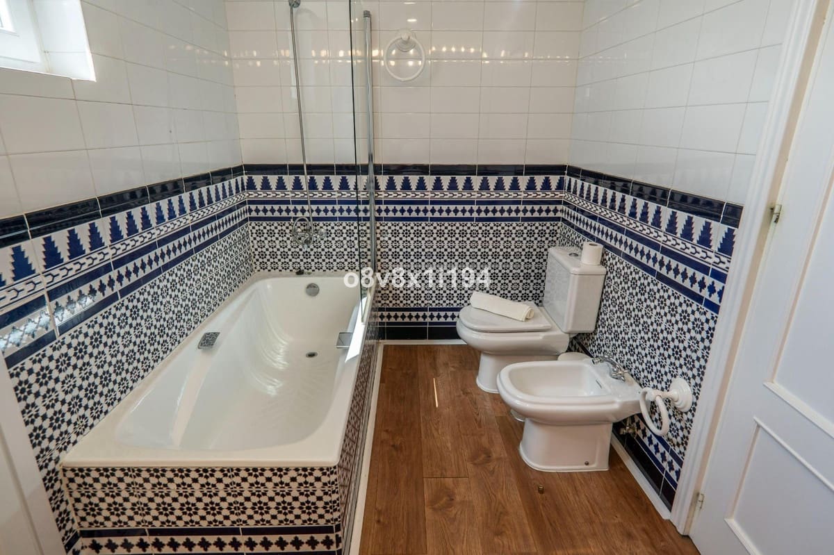 5 bedroom Villa for sale in Malaga city with pool garage - € 1,349,000 (Ref: 9540352)