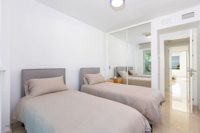 3 makuuhuone Huoneisto myytävänä paikassa Centro, Estepona mukana uima-altaan - 1 350 000 € (Ref: 9540354)