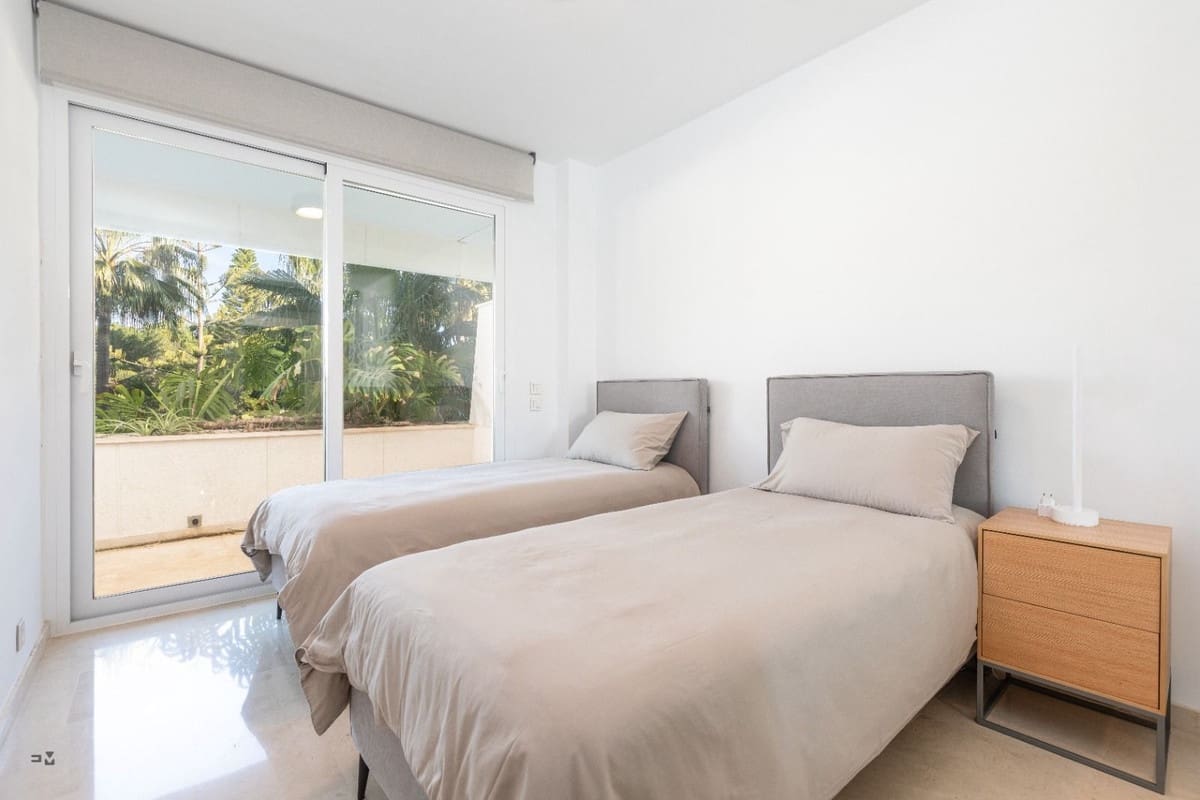 3 soverom Leilighet til salgs i Estepona med svømmebasseng - € 1 350 000 (Ref: 9540354)