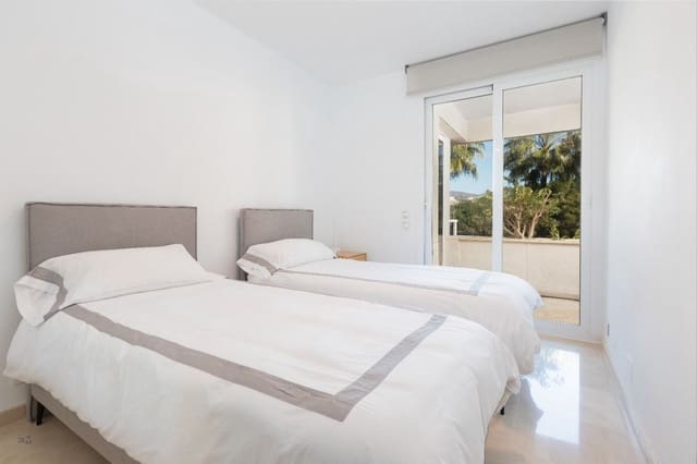 3 makuuhuone Huoneisto myytävänä paikassa Centro, Estepona mukana uima-altaan - 1 350 000 € (Ref: 9540354)