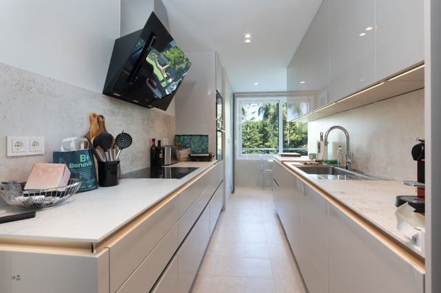 3 makuuhuone Huoneisto myytävänä paikassa Centro, Estepona mukana uima-altaan - 1 350 000 € (Ref: 9540354)