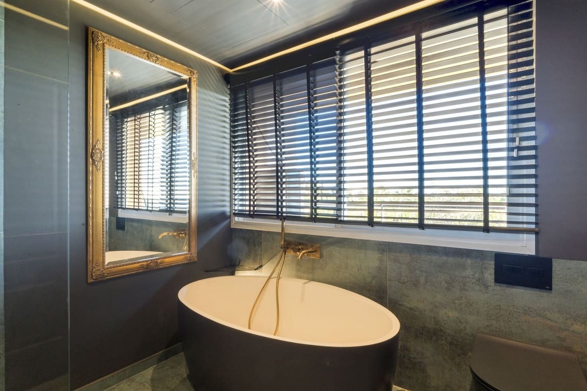 4 soverom Leilighet til salgs i Nueva Andalucia med svømmebasseng garasje - € 1 350 000 (Ref: 9540356)