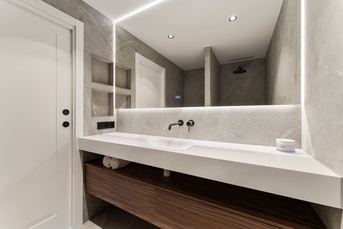 3 sypialnia Apartament na sprzedaż w Benahavis z basenem - 1 350 000 € (Ref: 9540359)