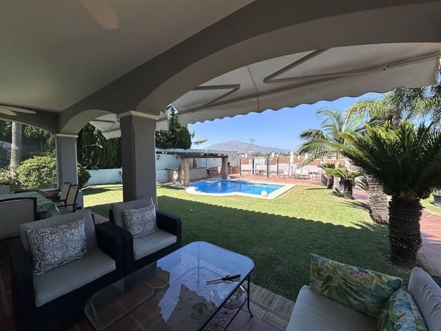 3 soveværelse Villa til salg i Bel-Air, Estepona med swimmingpool garage - € 1.350.000 (Ref: 9540360)