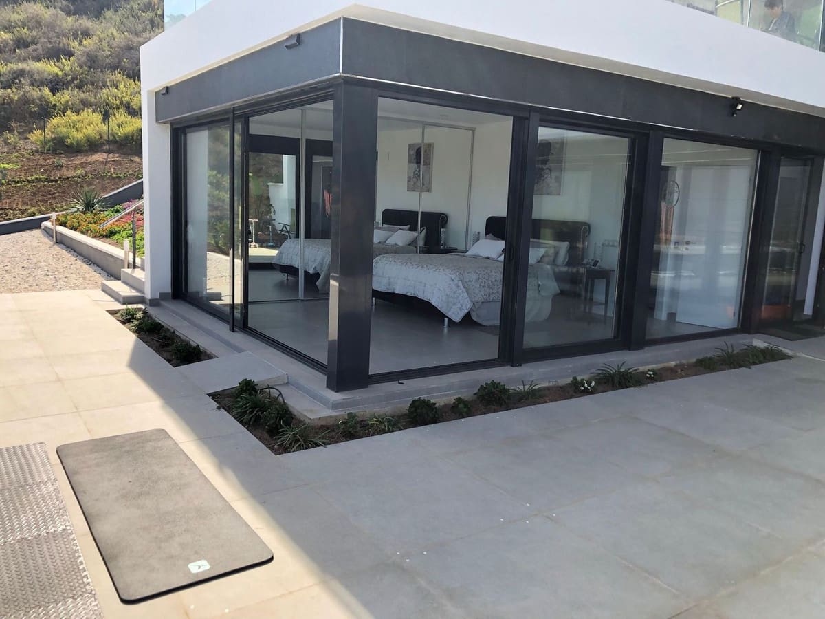 4 slaapkamer Villa te koop in La Cala Golf met zwembad garage - € 1.350.000 (Ref: 9540362)