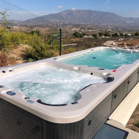 4 slaapkamer Villa te koop in La Cala Golf, Mijas met zwembad garage - € 1.350.000 (Ref: 9540362)