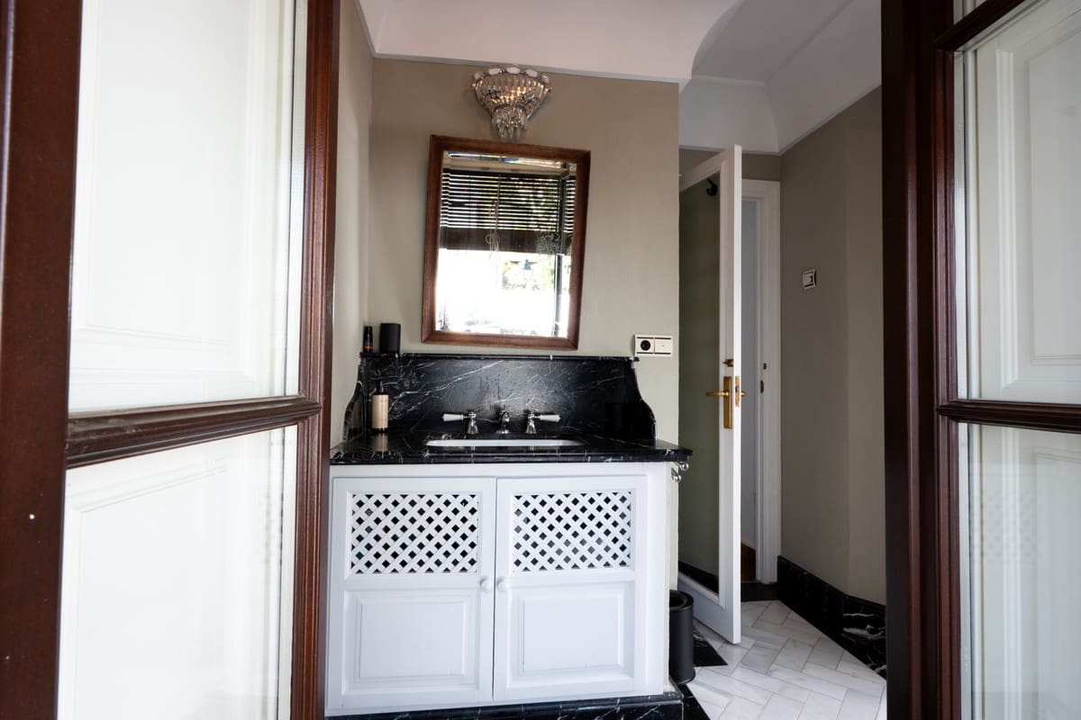 2 bedroom Townhouse for sale in Golden Mile - € 1,350,000 (Ref: 9540364)