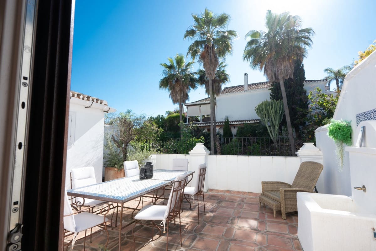 2 bedroom Townhouse for sale in Golden Mile - € 1,350,000 (Ref: 9540364)