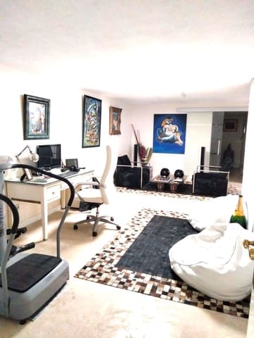 5 quarto Moradia Geminada para venda em Puerto Banus, Marbella com piscina garagem - 1 365 000 € (Ref: 9540366)