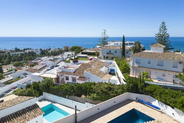 Chalet de 5 habitaciones en La Cala de Mijas, Mijas en venta con piscina garaje - 1.375.000 € (Ref: 9540371)