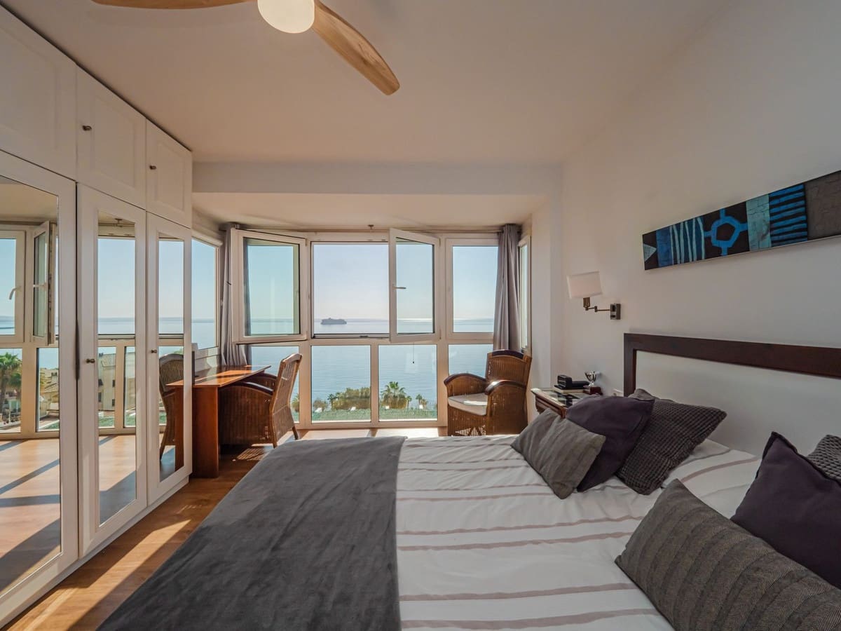 5 slaapkamer Halfvrijstaande villa te koop in Malaga stad met zwembad garage - € 1.375.000 (Ref: 9540372)