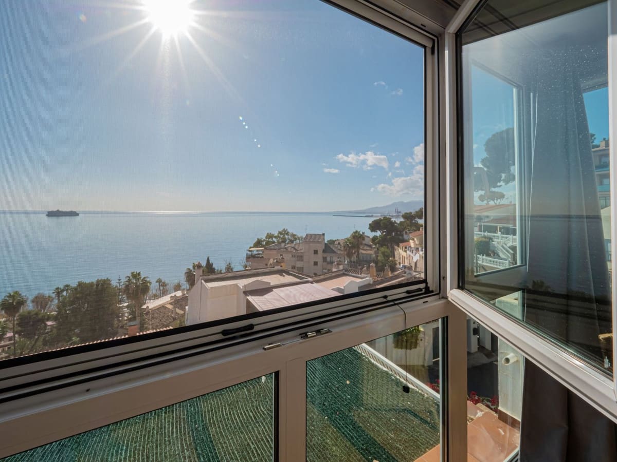 5 slaapkamer Halfvrijstaande villa te koop in Malaga stad met zwembad garage - € 1.375.000 (Ref: 9540372)