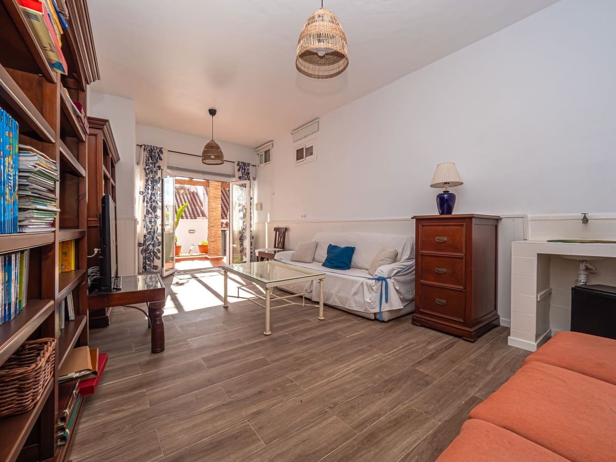 5 slaapkamer Halfvrijstaande villa te koop in Malaga stad met zwembad garage - € 1.375.000 (Ref: 9540372)