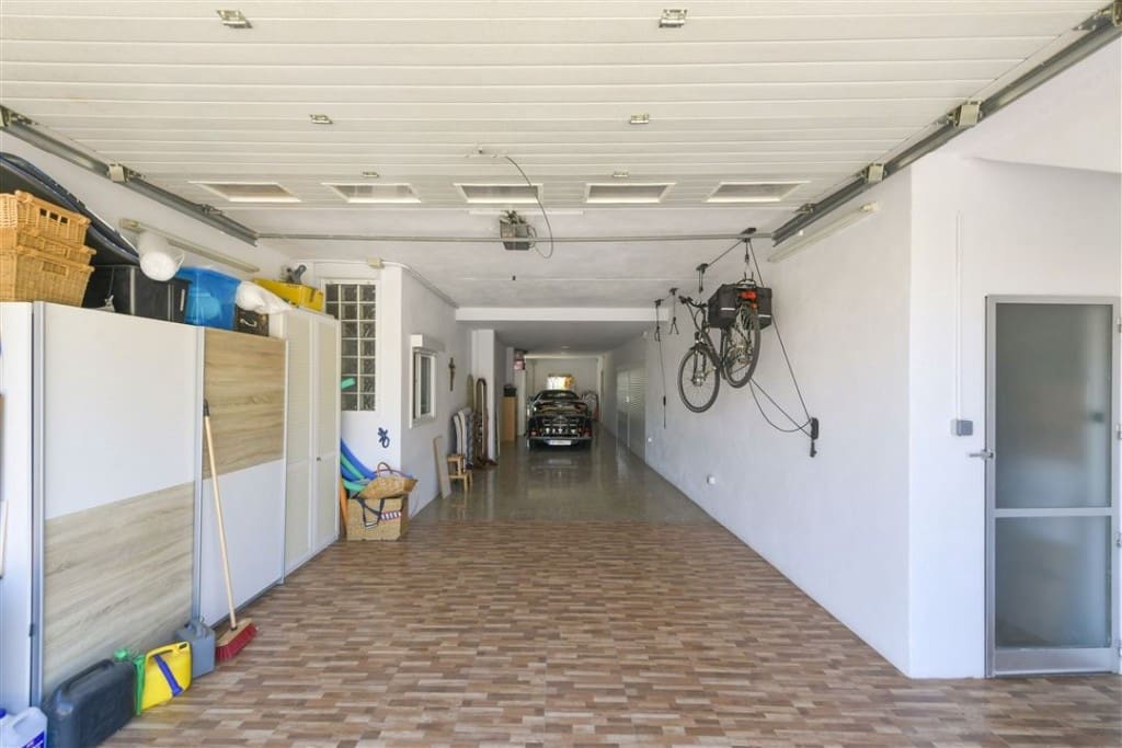 9 sypialnia Willa na sprzedaż w Alhaurin de la Torre z basenem garażem - 1 380 000 € (Ref: 9540375)