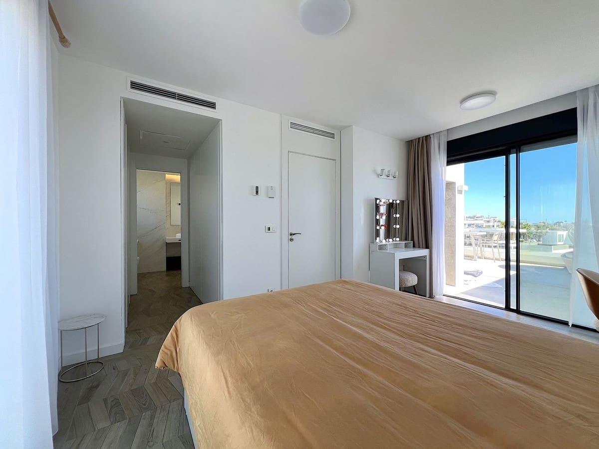 3 soverom Hus til salgs i Artola med svømmebasseng - € 1 385 000 (Ref: 9540378)