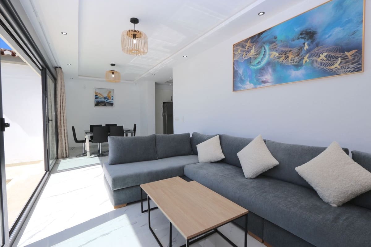 3 soverom Villa til salgs i Riviera del Sol med svømmebasseng garasje - € 1 390 000 (Ref: 9540381)