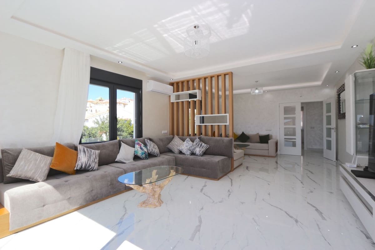 Chalet de 3 habitaciones en Riviera del Sol en venta con piscina garaje - 1.390.000 € (Ref: 9540381)