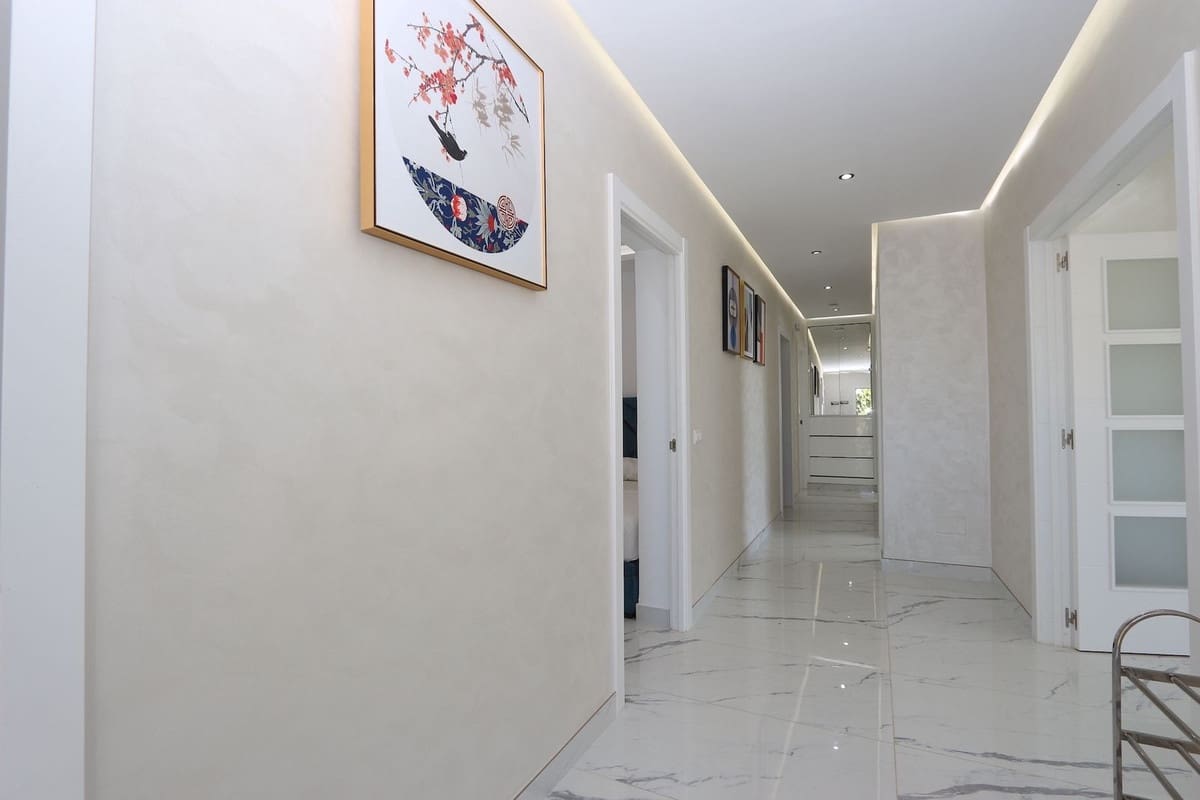 Chalet de 3 habitaciones en Riviera del Sol en venta con piscina garaje - 1.390.000 € (Ref: 9540381)