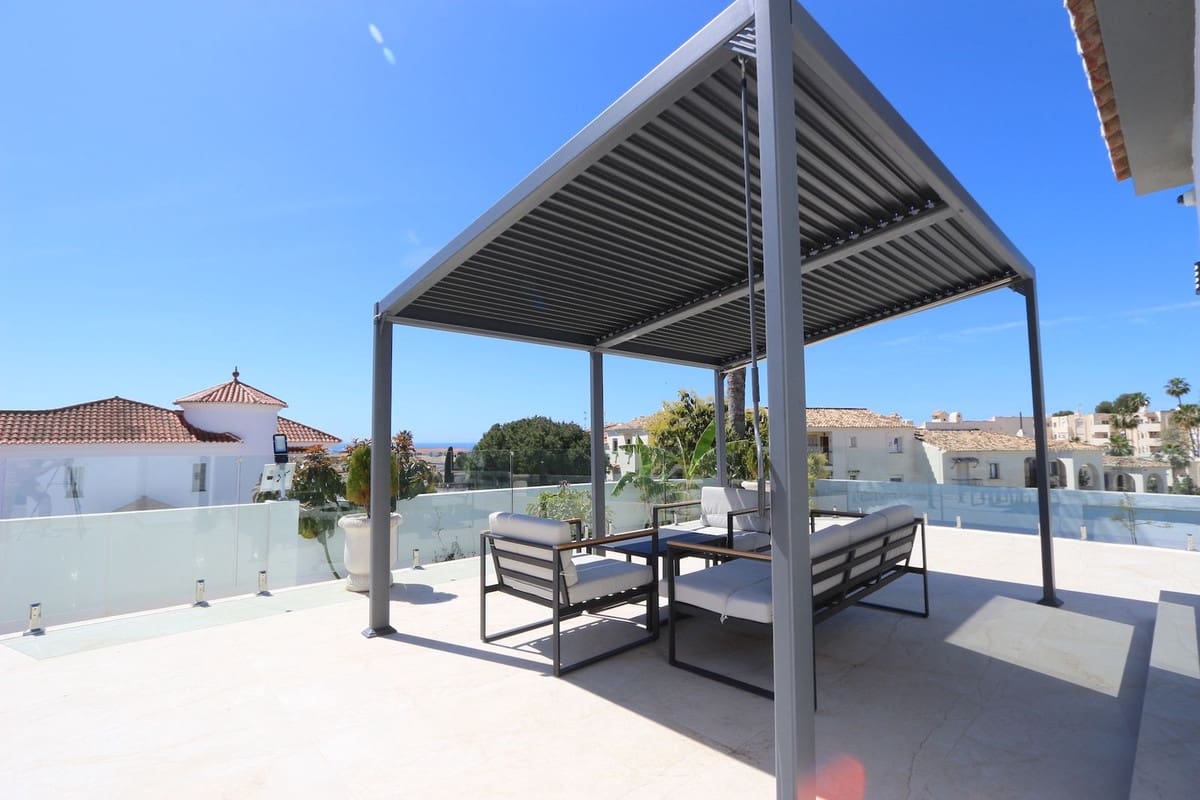 Chalet de 3 habitaciones en Riviera del Sol en venta con piscina garaje - 1.390.000 € (Ref: 9540381)