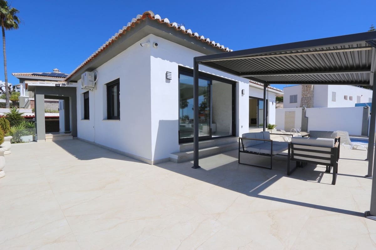 Chalet de 3 habitaciones en Riviera del Sol en venta con piscina garaje - 1.390.000 € (Ref: 9540381)