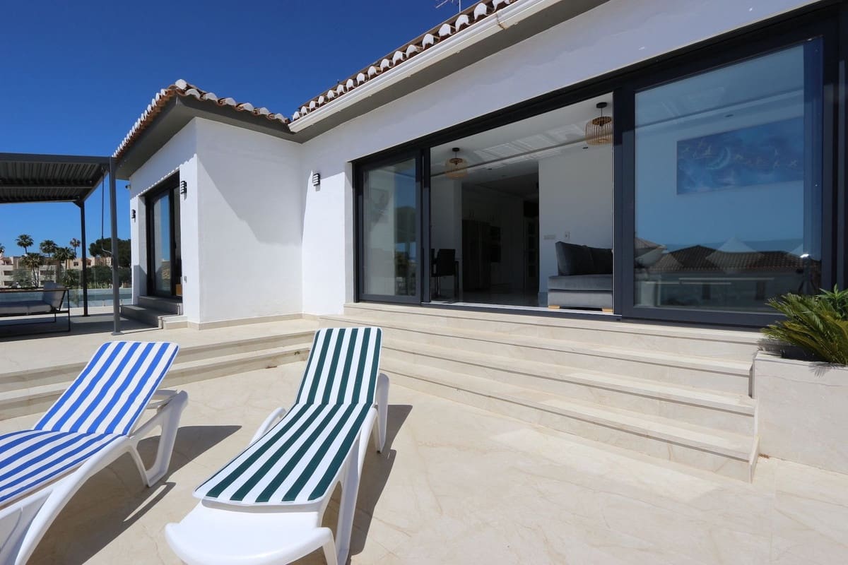 Chalet de 3 habitaciones en Riviera del Sol en venta con piscina garaje - 1.390.000 € (Ref: 9540381)
