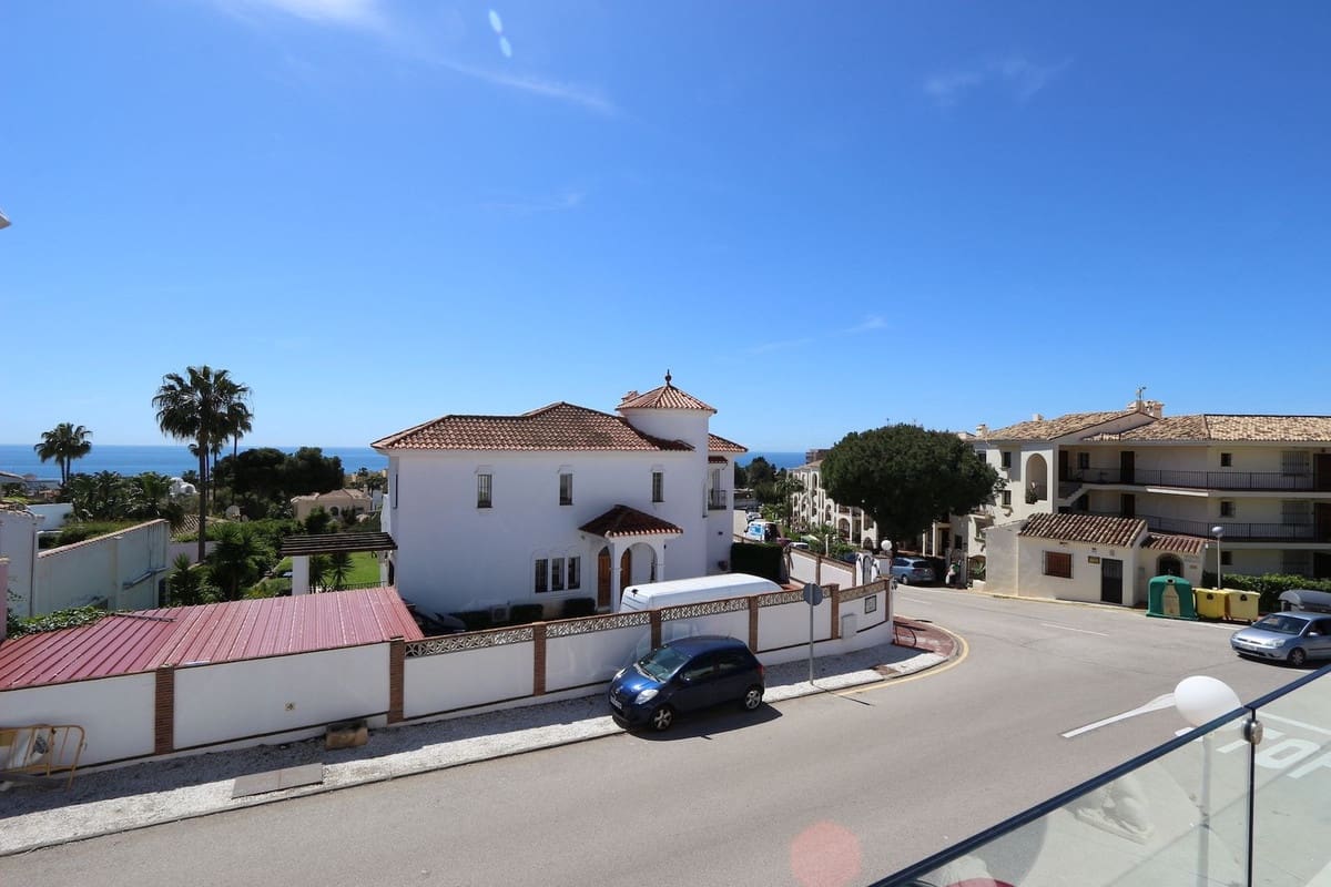 Chalet de 3 habitaciones en Riviera del Sol en venta con piscina garaje - 1.390.000 € (Ref: 9540381)
