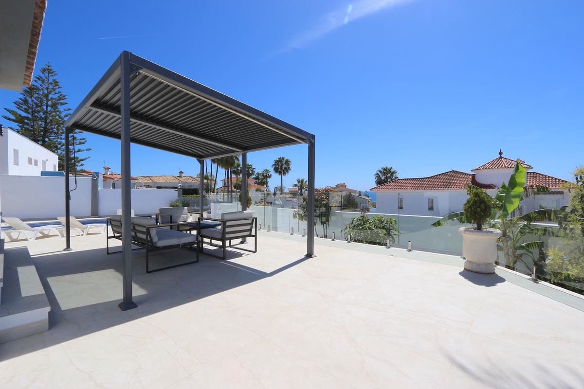 Chalet de 3 habitaciones en Riviera del Sol en venta con piscina garaje - 1.390.000 € (Ref: 9540381)