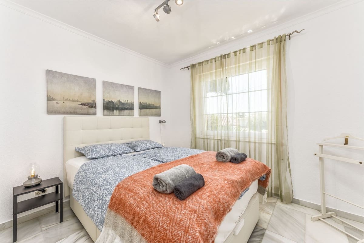 6 soveværelse Villa til salg i Benalmadena Costa med swimmingpool - € 1.390.000 (Ref: 9540383)