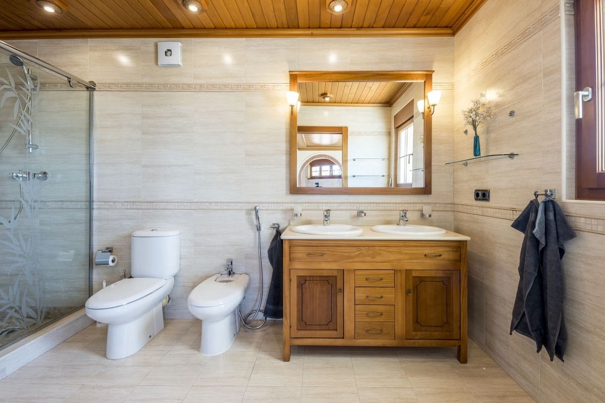 6 soveværelse Villa til salg i Benalmadena Costa med swimmingpool - € 1.390.000 (Ref: 9540383)