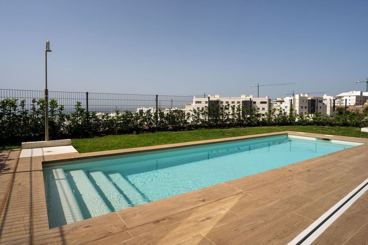 3 chambre Appartement à vendre à Fuengirola avec piscine - 1 395 000 € (Ref: 9540385)