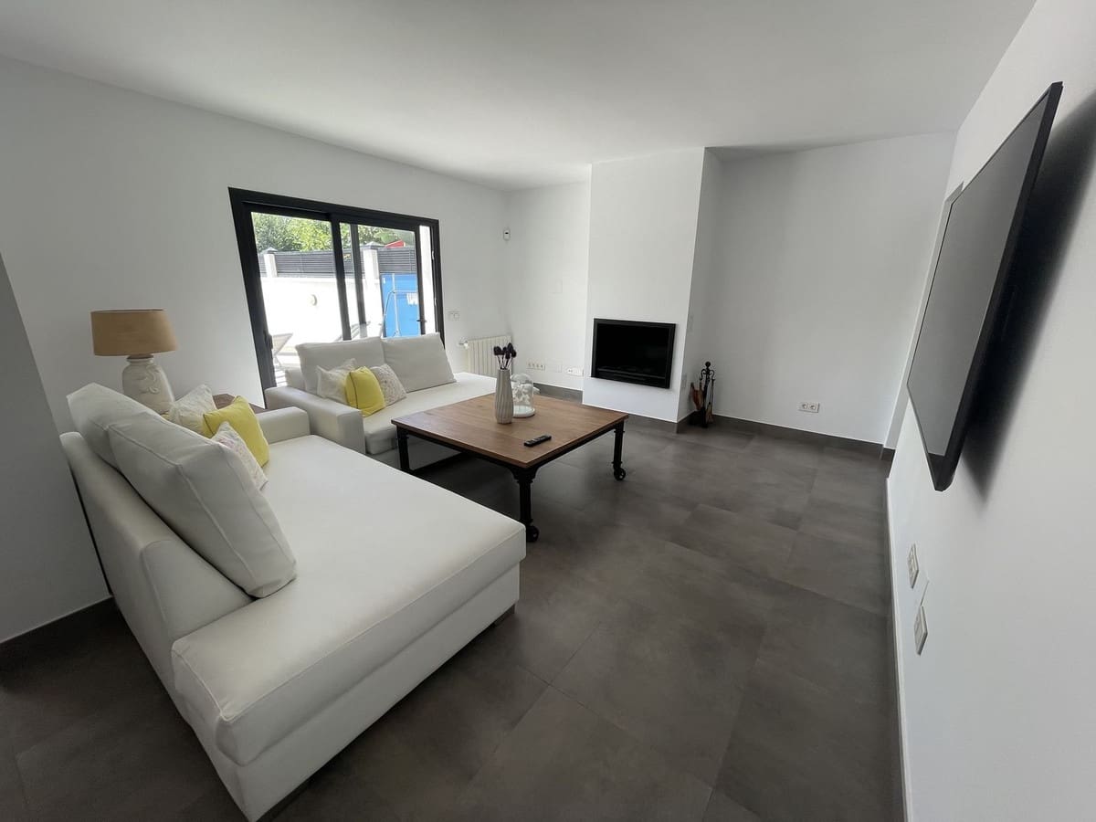 Chalet de 3 habitaciones en San Pedro de Alcantara en venta con piscina garaje - 1.395.000 € (Ref: 9540391)