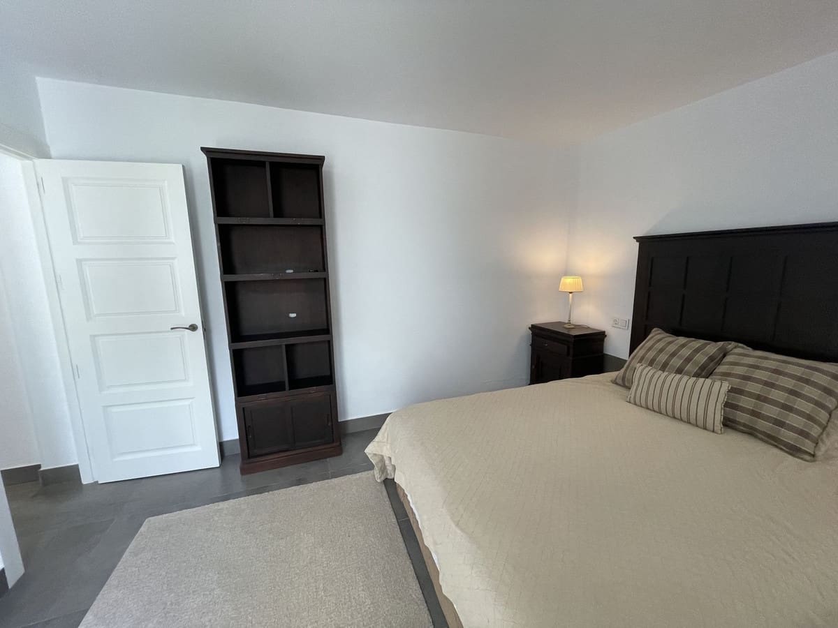 Chalet de 3 habitaciones en San Pedro de Alcantara en venta con piscina garaje - 1.395.000 € (Ref: 9540391)