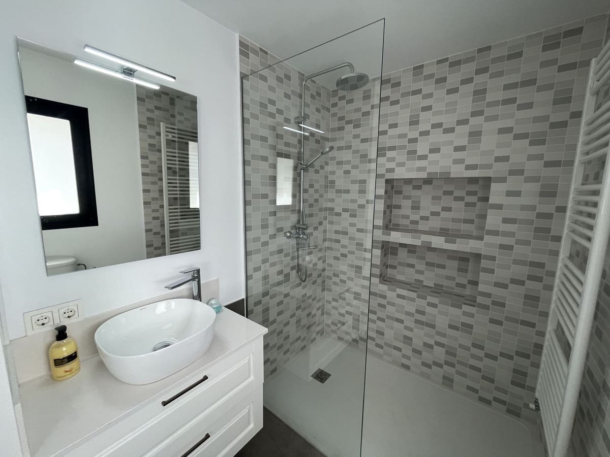 Chalet de 3 habitaciones en San Pedro de Alcantara en venta con piscina garaje - 1.395.000 € (Ref: 9540391)