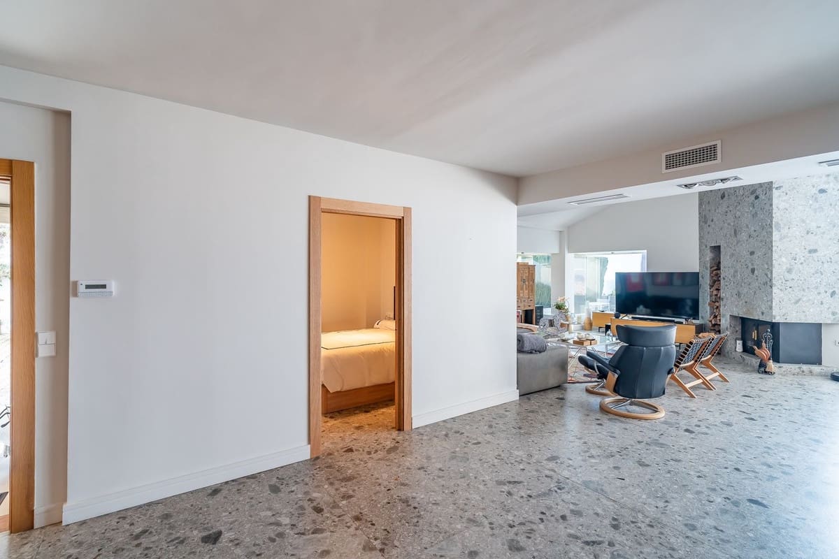 3 soveværelse Villa til salg i Benalmadena med swimmingpool garage - € 1.395.000 (Ref: 9540393)