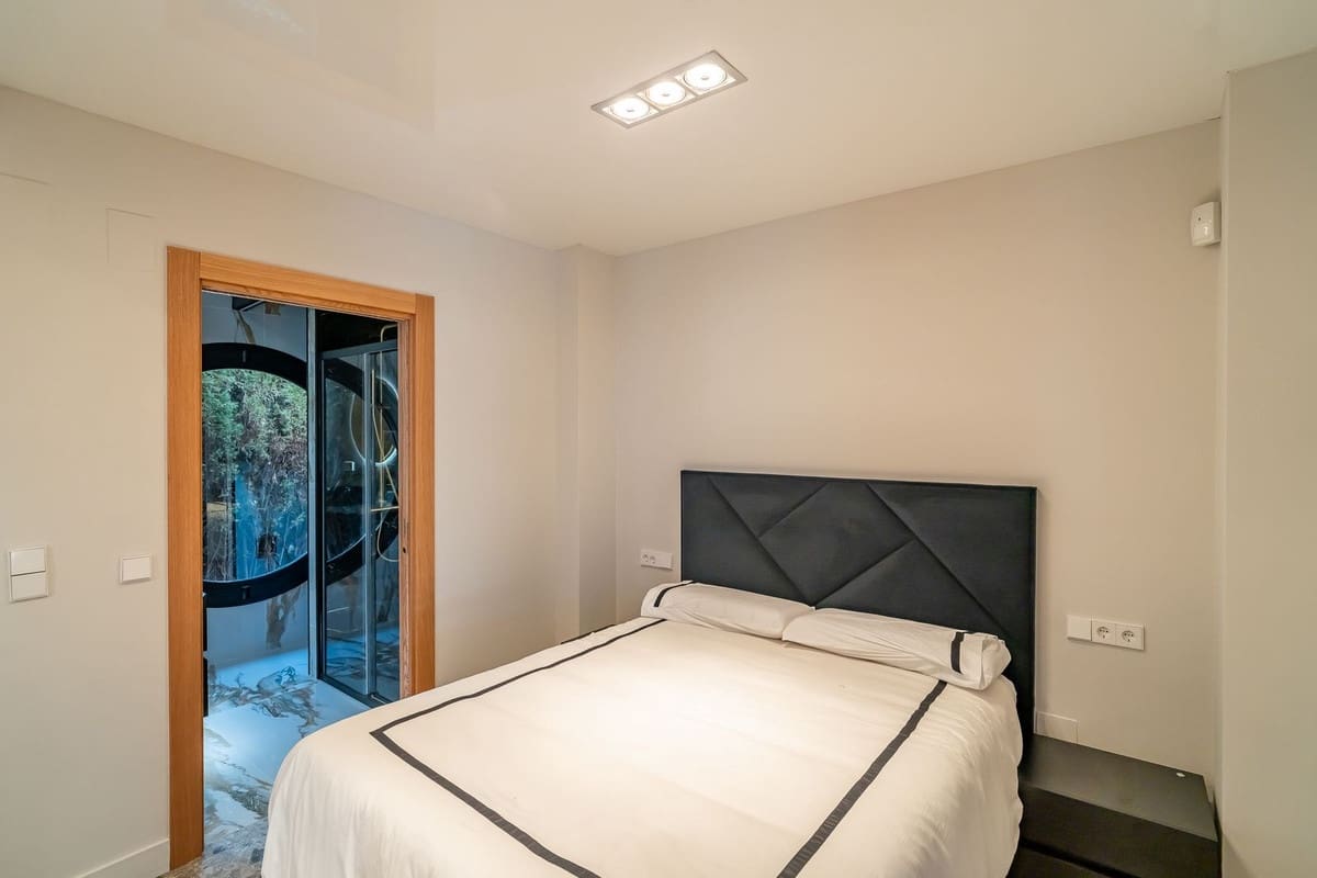 3 soveværelse Villa til salg i Benalmadena med swimmingpool garage - € 1.395.000 (Ref: 9540393)