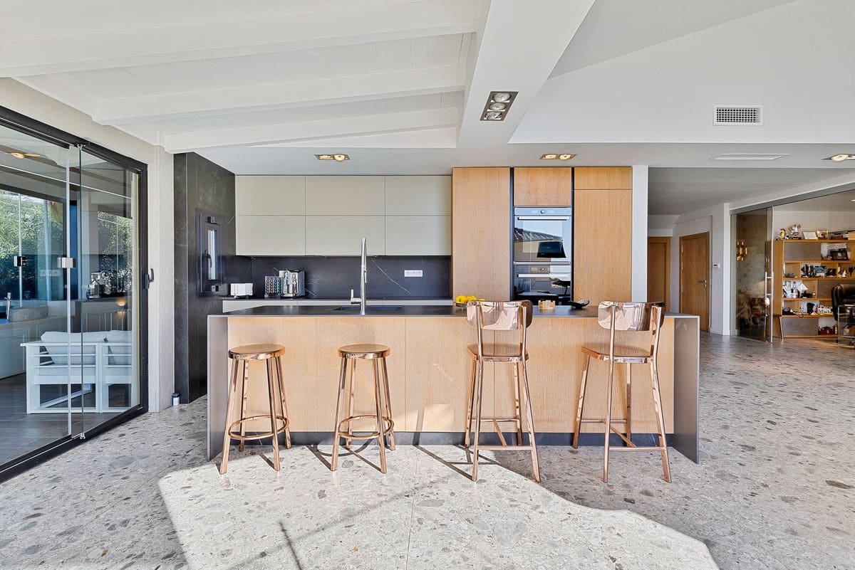 3 soveværelse Villa til salg i Benalmadena med swimmingpool garage - € 1.395.000 (Ref: 9540393)