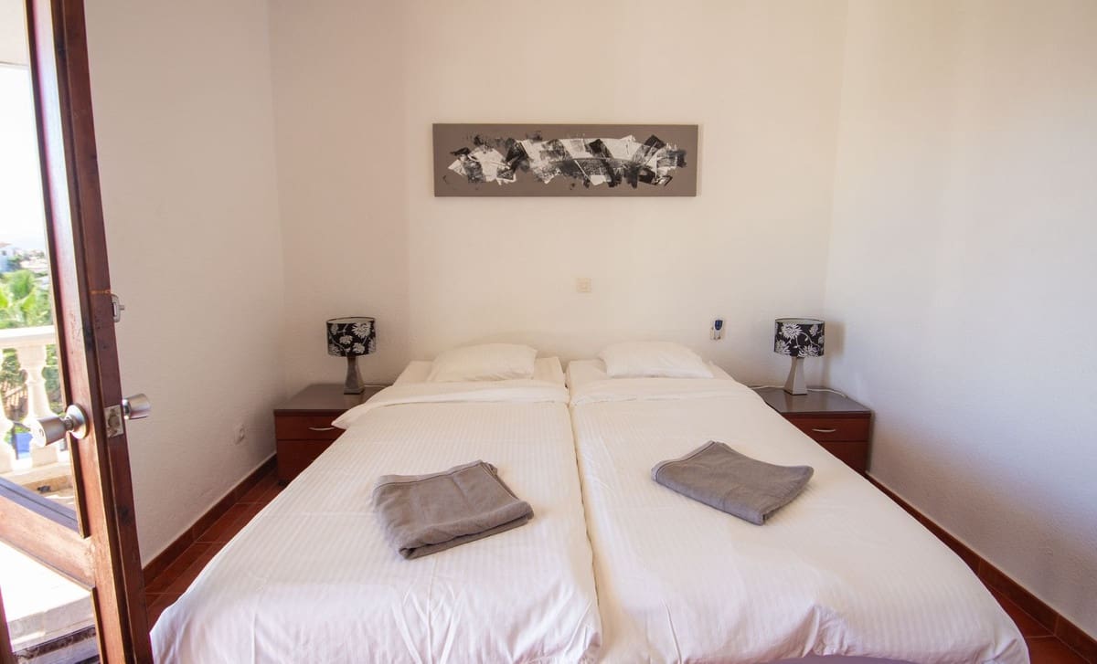 Chalet de 7 habitaciones en Mijas Costa en venta con piscina garaje - 1.395.000 € (Ref: 9540397)