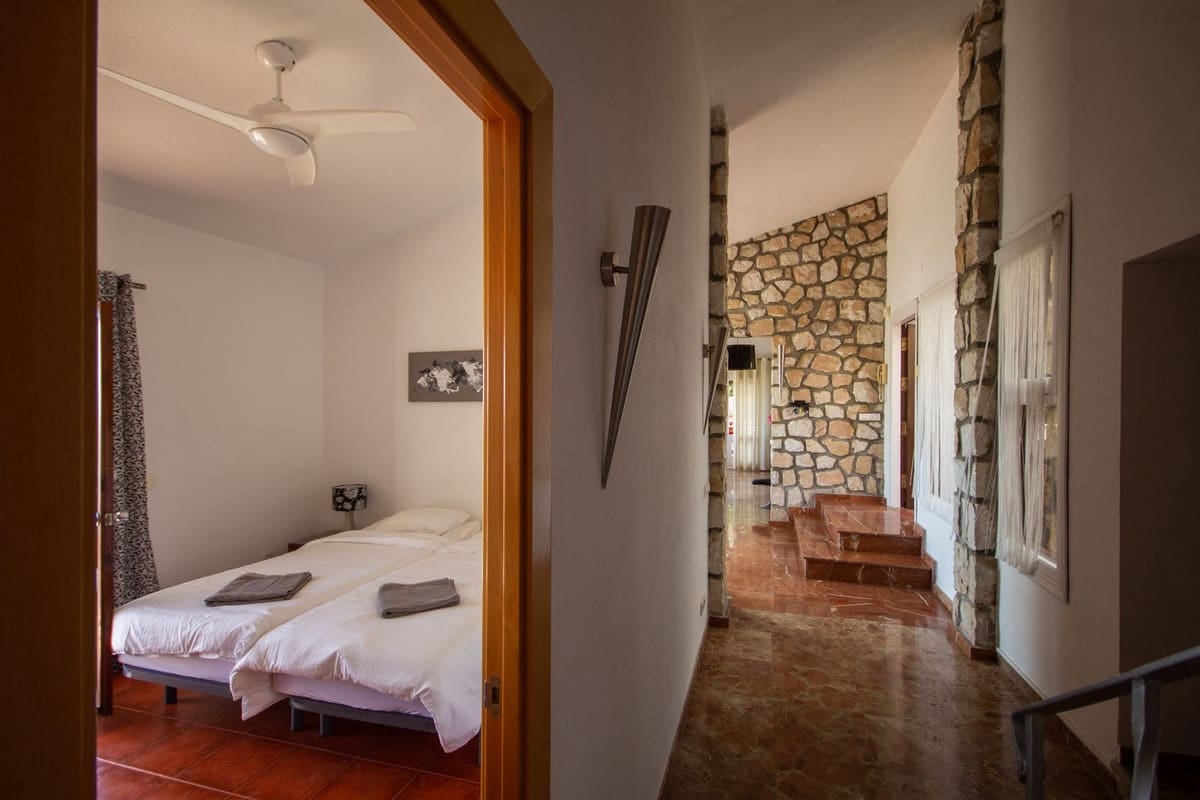 Chalet de 7 habitaciones en Mijas Costa en venta con piscina garaje - 1.395.000 € (Ref: 9540397)